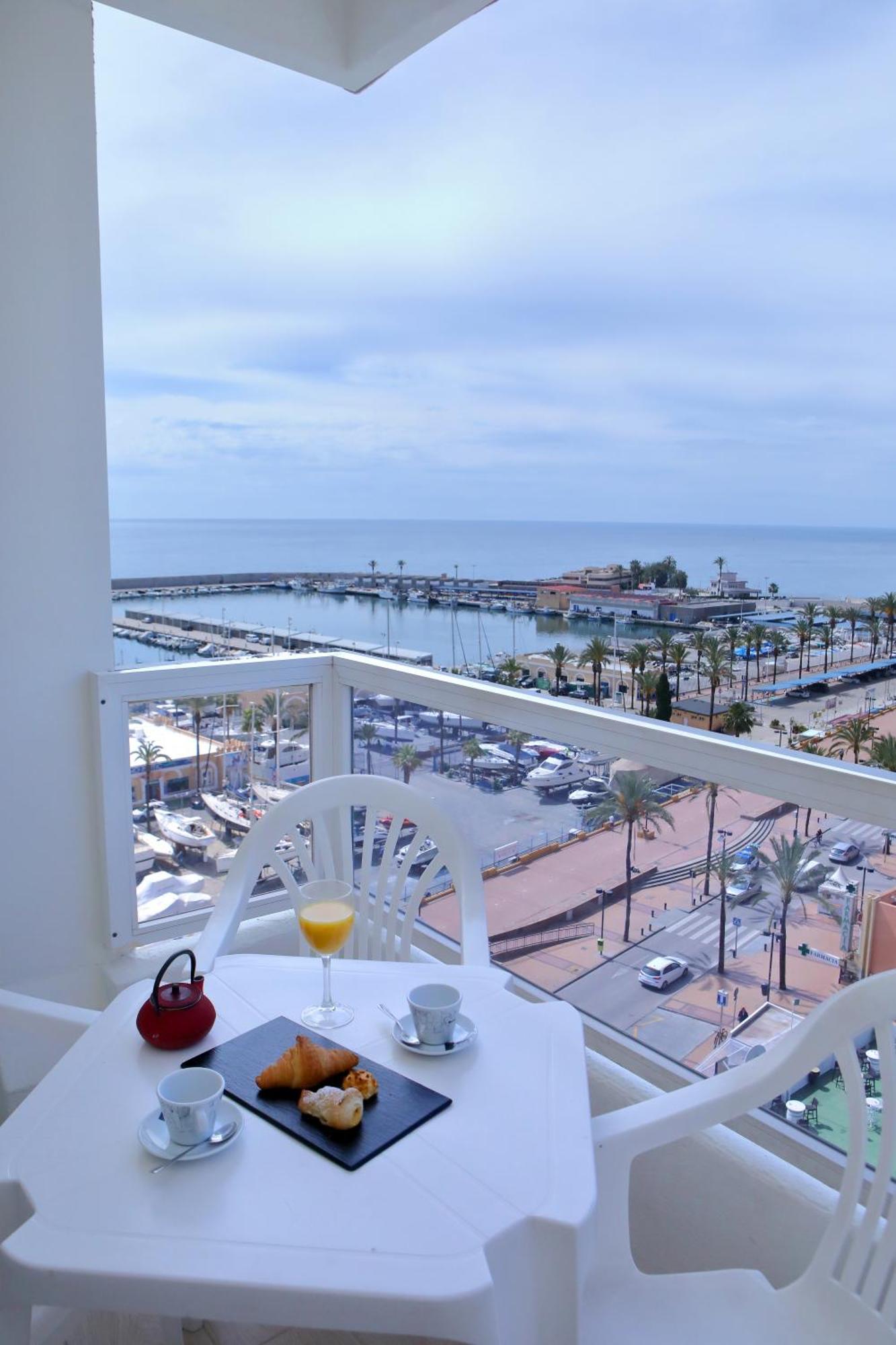 Hotel Apartamentos Pyr Fuengirola Exterior foto